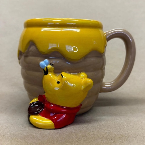 Winnie the Pooh sculpted honey hive  Mug - Picture 8 of 8